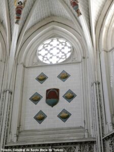 Catedral de Santa Maria de Toledo - Símbolo de Santiago - conchas